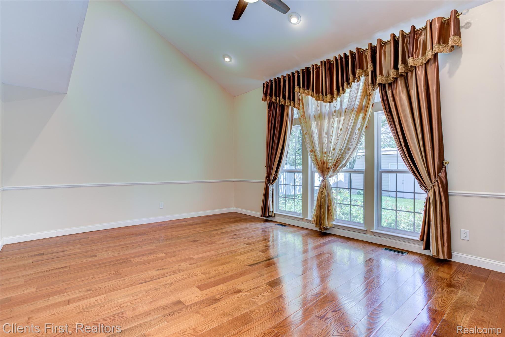 1732 Morton Taylor Road Canton, MI 48187 - Photo 50 of 66 1732 morton taylor interiors (29).jpg