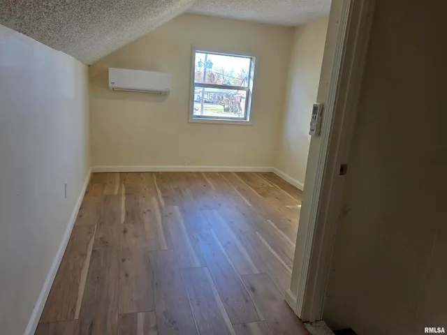 $147,500 | 1207 North Market Street, Marion, IL 62959