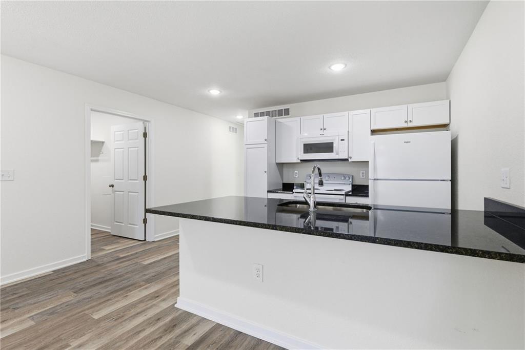 217 Polk Street Warrensburg, MO 64093 - Photo 8 of 21