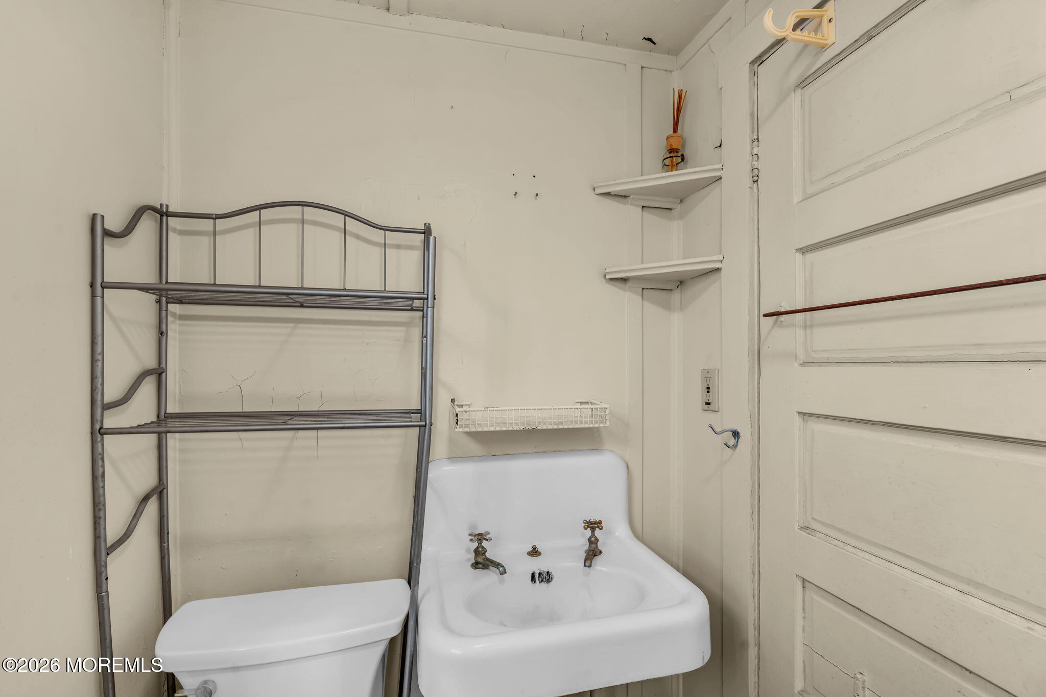 1809 Fernwood Road Belmar, NJ 07719 - Photo 14 of 24 17-web-or-mls-DSC09816