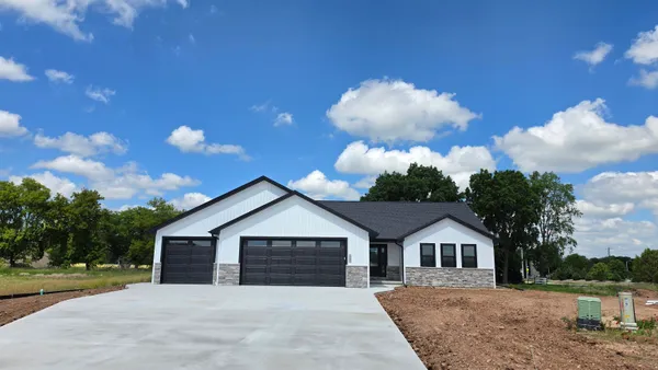 $479,900 | N9285 West Homestead Drive, Appleton, WI 54915