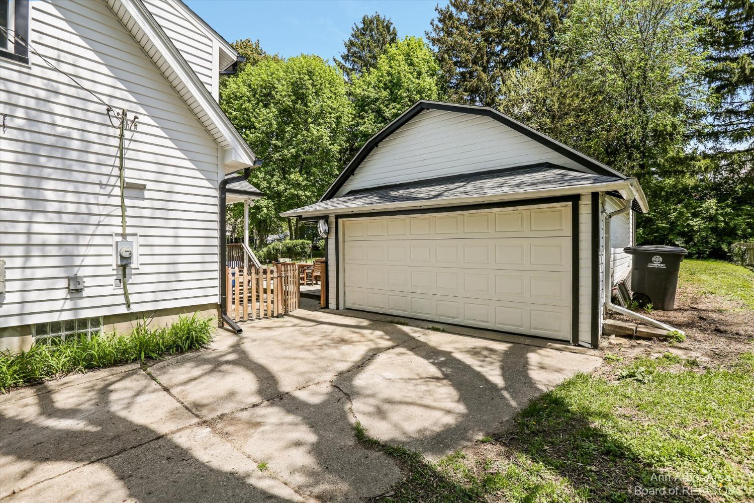 2209 Ferdon Road Ann Arbor, MI 48104 - Photo 37 of 52 Photo 37