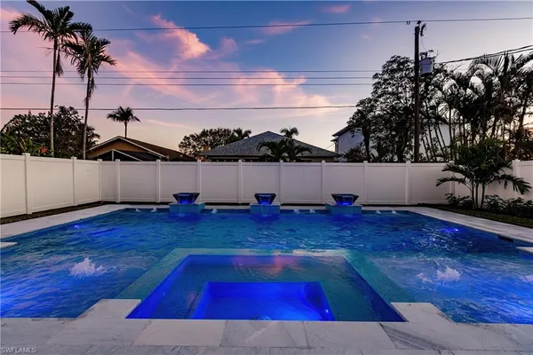 $1,425,000 | 668 104th Avenue North, Naples, FL 34108