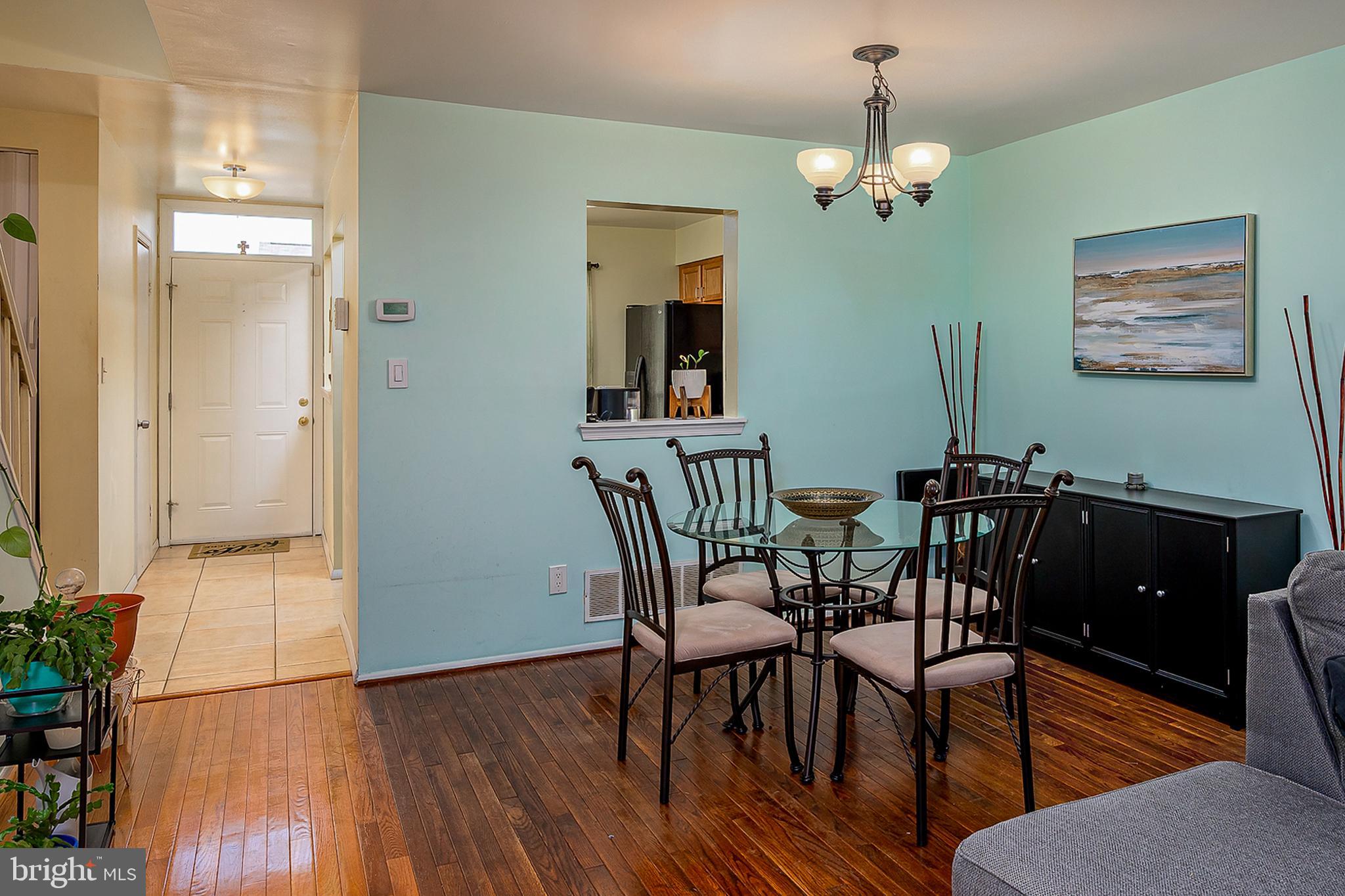 2410 Potterfield Road Baltimore, MD 21244 - Photo 9 of 31 Dining Area