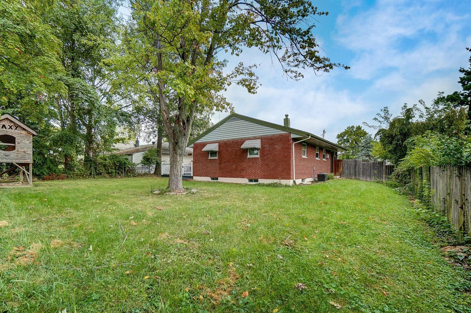 637 West Kemper Road Forest Park, OH 45246 - Photo 26 of 27