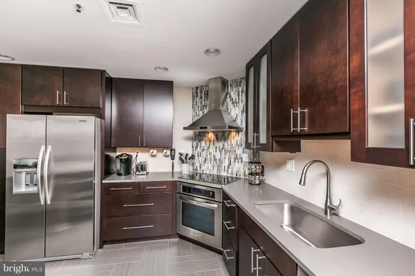 $365,000 | 10 East Lee Street, Unit 1209, Baltimore, MD 21202