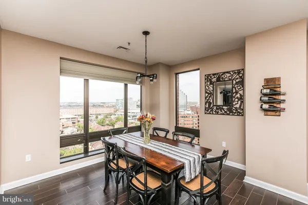 $365,000 | 10 East Lee Street, Unit 1209, Baltimore, MD 21202