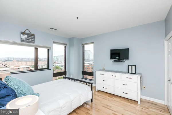 $365,000 | 10 East Lee Street, Unit 1209, Baltimore, MD 21202
