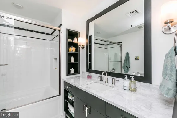 $365,000 | 10 East Lee Street, Unit 1209, Baltimore, MD 21202