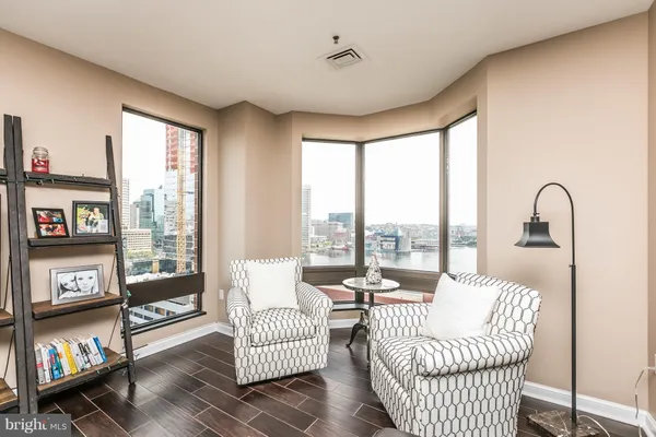 $365,000 | 10 East Lee Street, Unit 1209, Baltimore, MD 21202