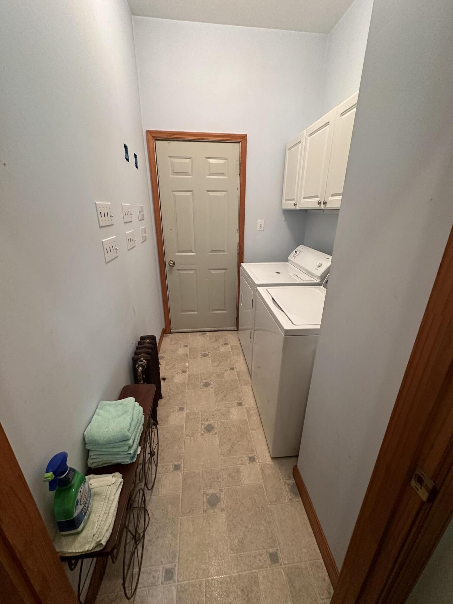 737 Lower Cherry Valley Road Stroudsburg, PA 18360 - Photo 14 of 40 LND./MUD ROOM