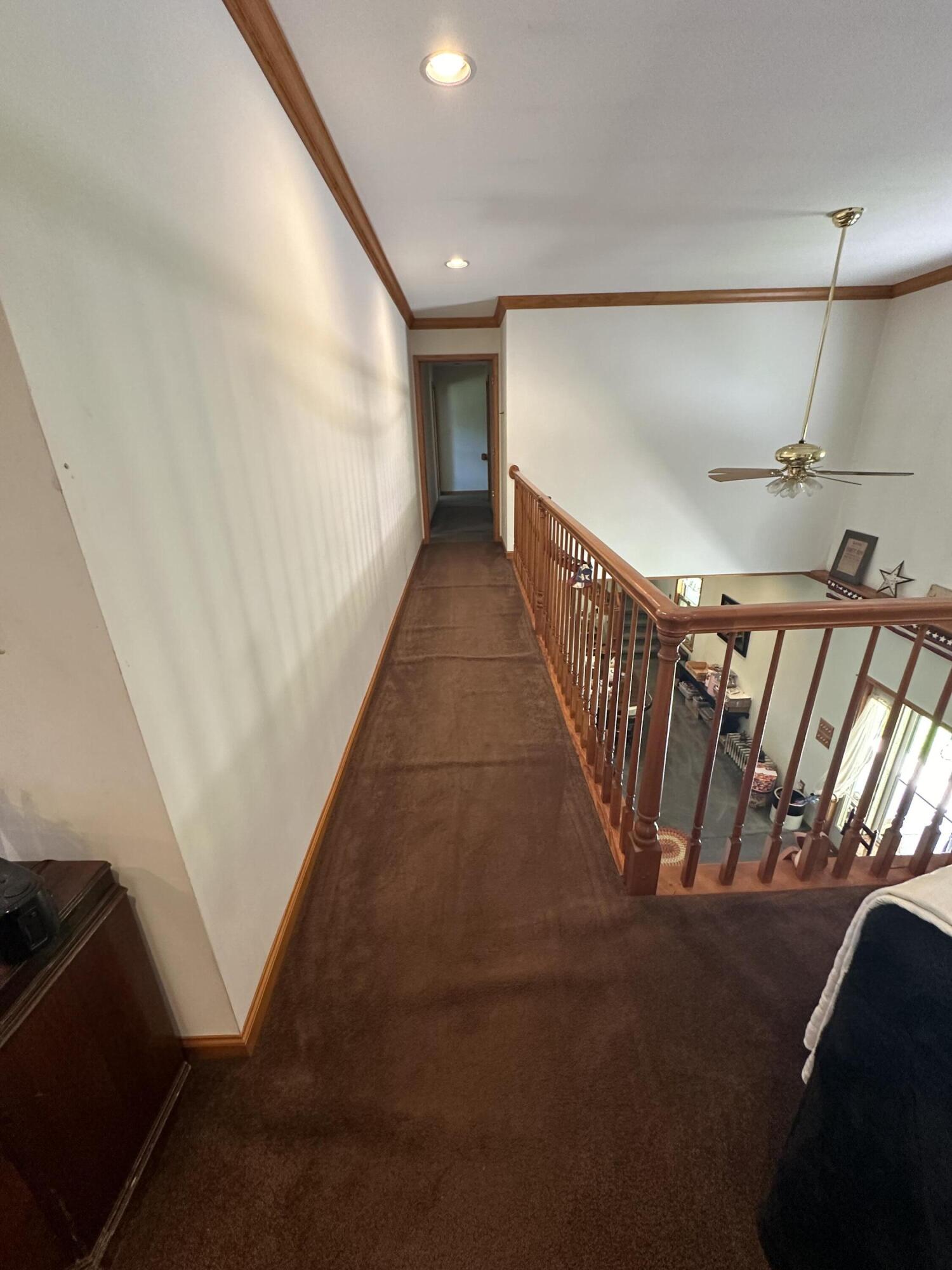 737 Lower Cherry Valley Road Stroudsburg, PA 18360 - Photo 20 of 40 CATWALK TO MBR