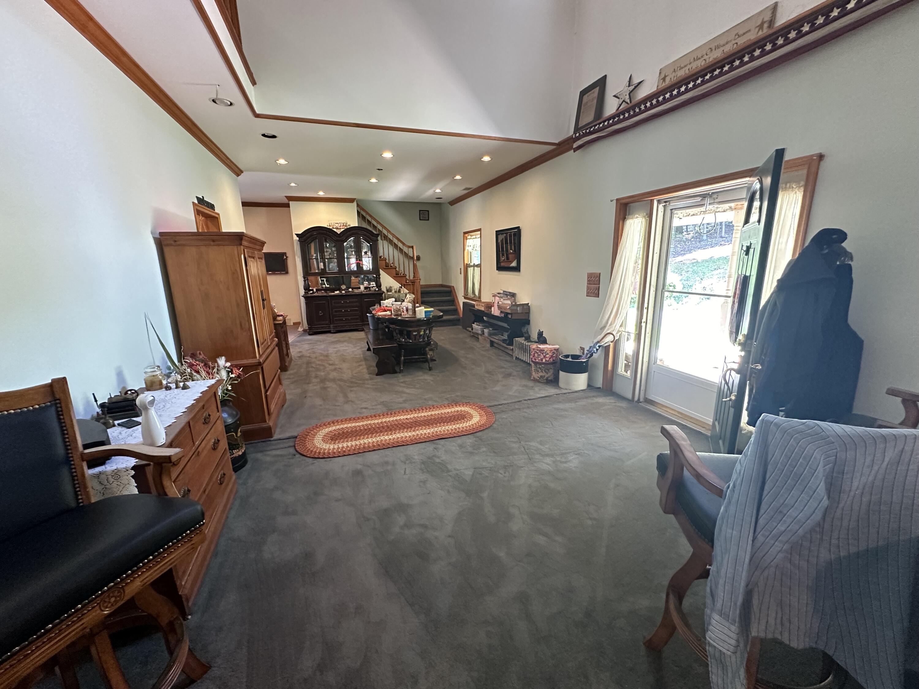 737 Lower Cherry Valley Road Stroudsburg, PA 18360 - Photo 7 of 40 LIV. RM. VIEW 5