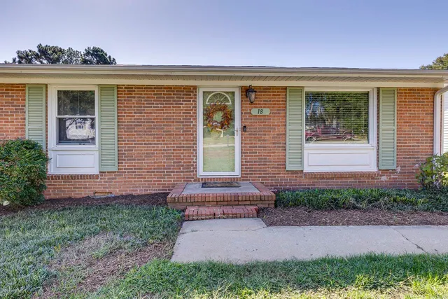 $285,000 | 18 Sunrise Drive, Taylors, SC 29687