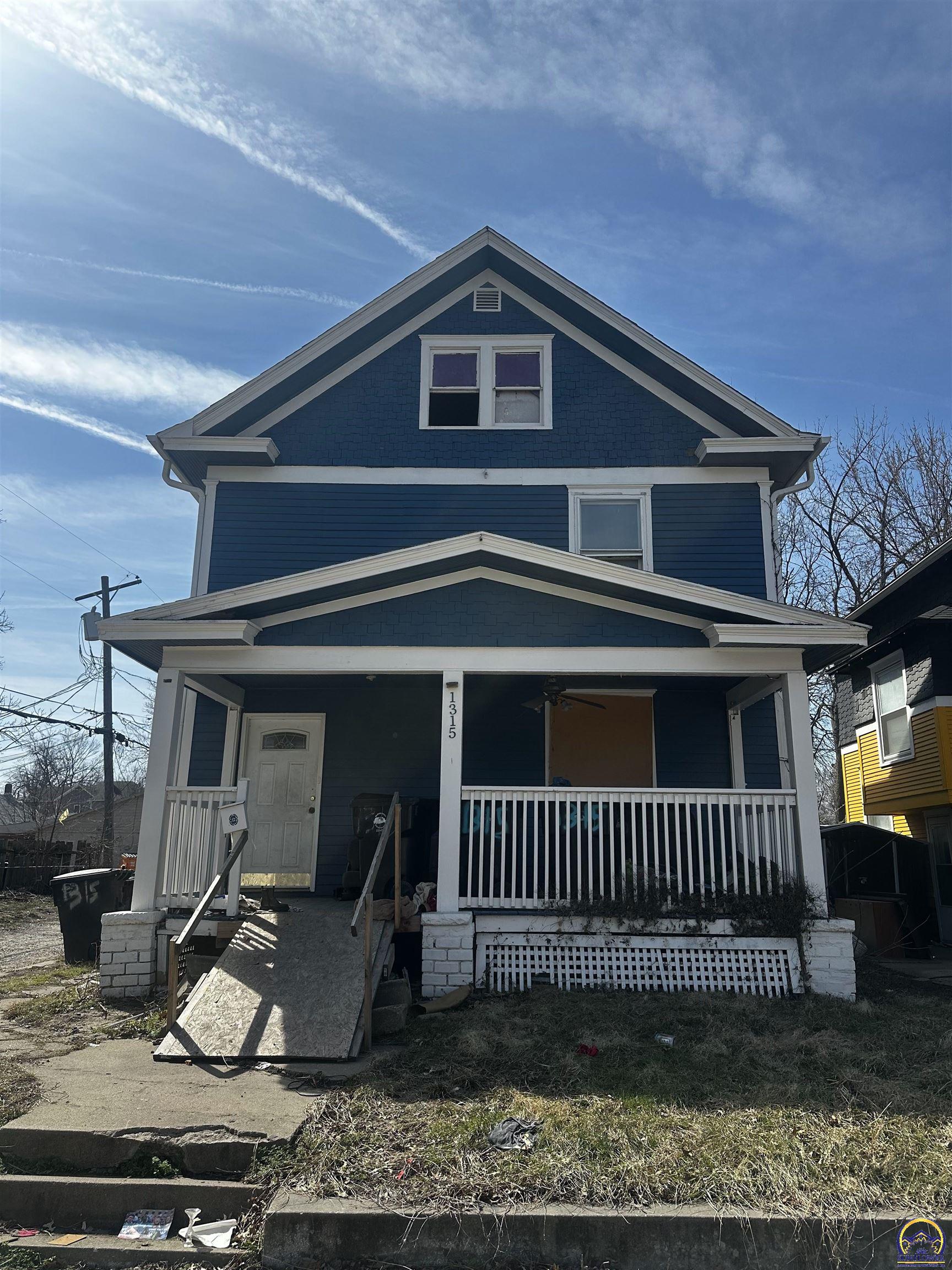 1315 Southwest 11th Street Topeka, KS 66604 - Photo 2 of 31