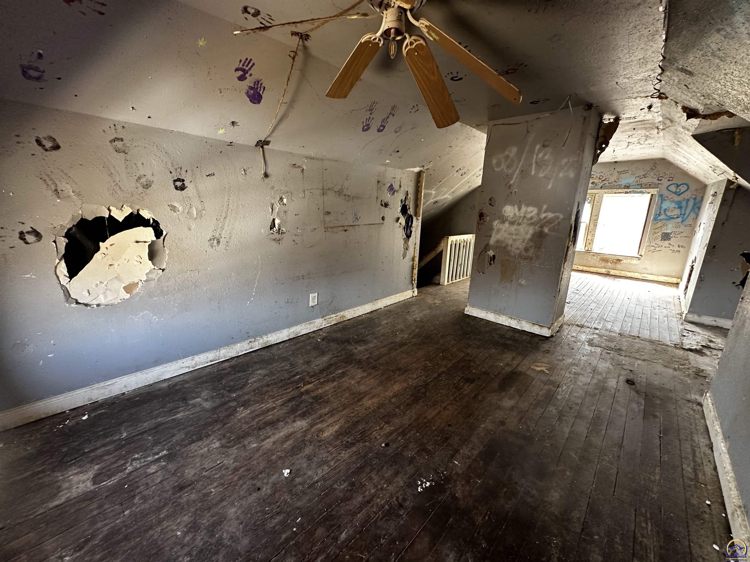 1315 Southwest 11th Street Topeka, KS 66604 - Photo 26 of 31