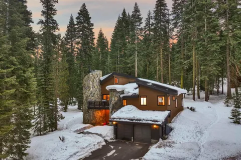$1,525,000 | 1141 Regency Way, Tahoe Vista, CA 96148
