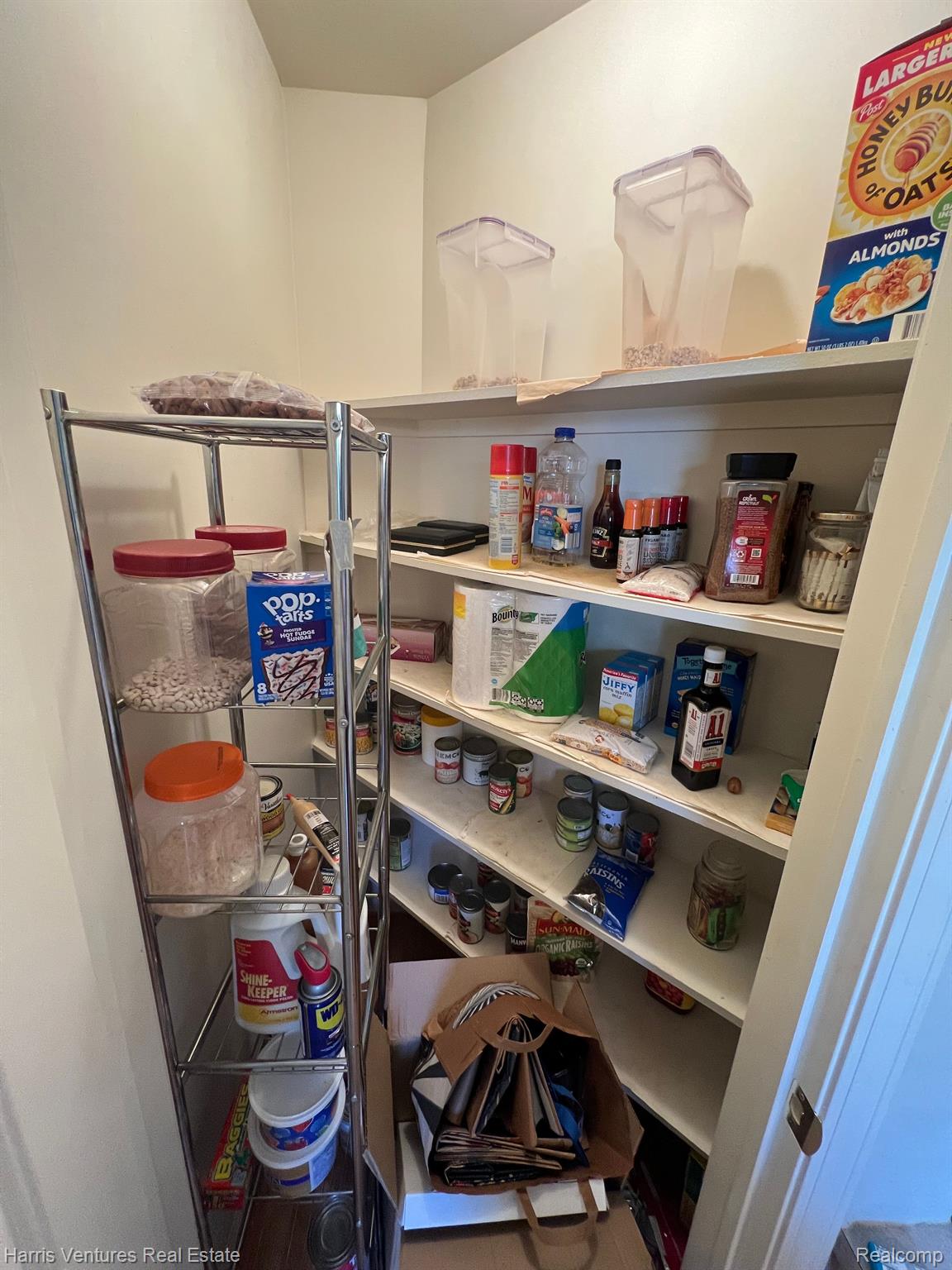 14777 Inkster Road Livonia, MI 48154 - Photo 13 of 35 Pantry