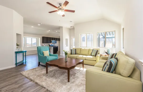 $2,200 | 2725 Hopi Path, Leander, TX 78641
