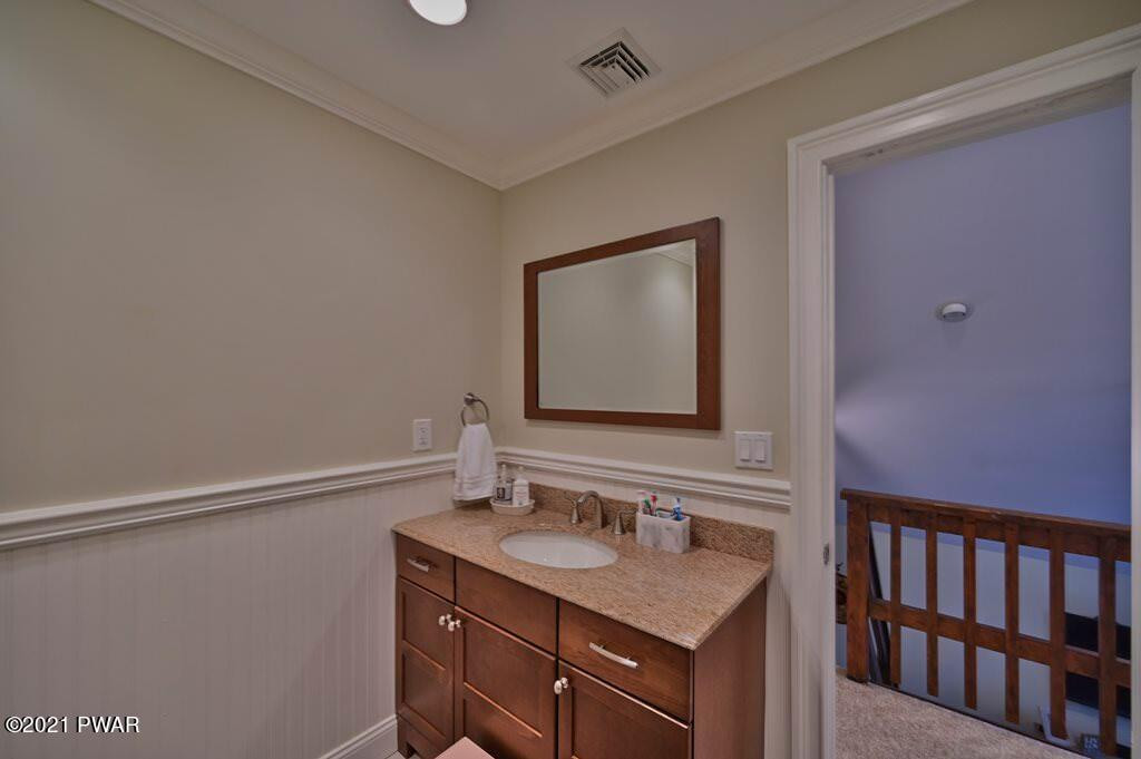 27 Roamingwood Road Lake Ariel, PA 18436 - Photo 43 of 105