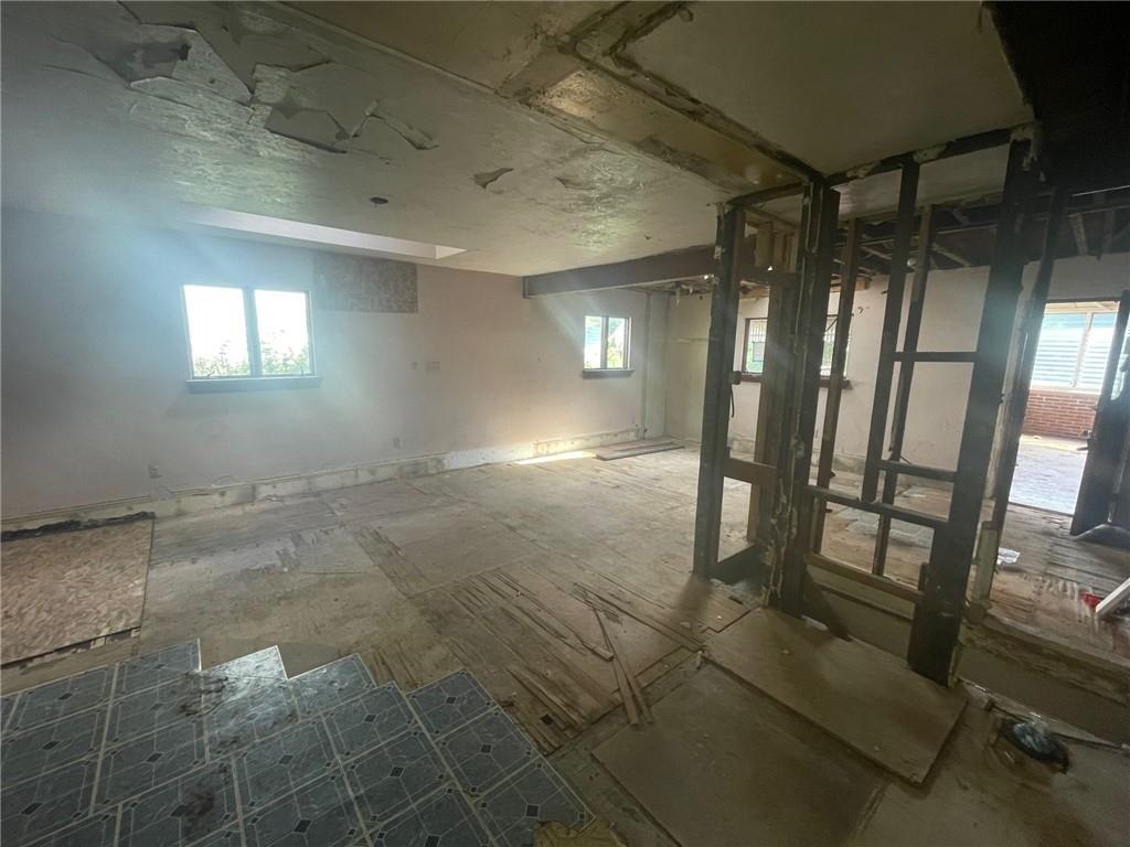 737 Valley Road Ambridge, PA 15003 - Photo 8 of 17 Gallery Image 8