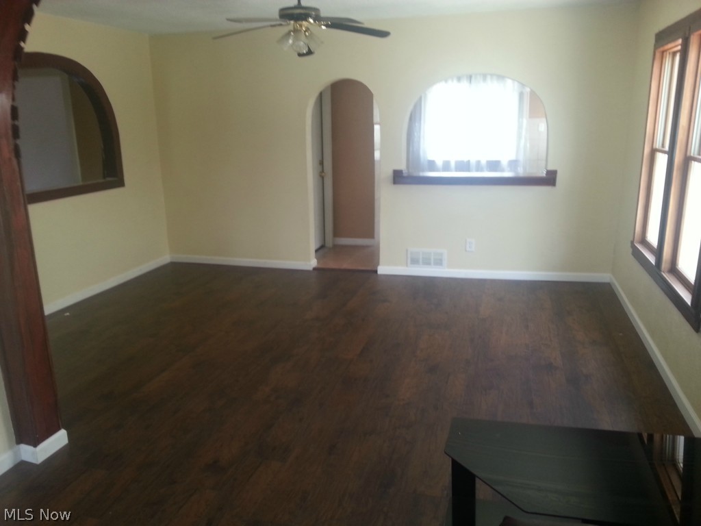 10401 Baltic Road Cleveland, OH 44102 - Photo 6 of 21 Gallery Image 6