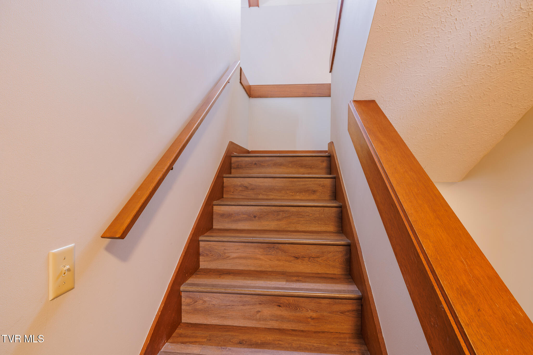 138 Columbine Road Kingsport, TN 37660 - Photo 17 of 29 1R9A3411-HDR