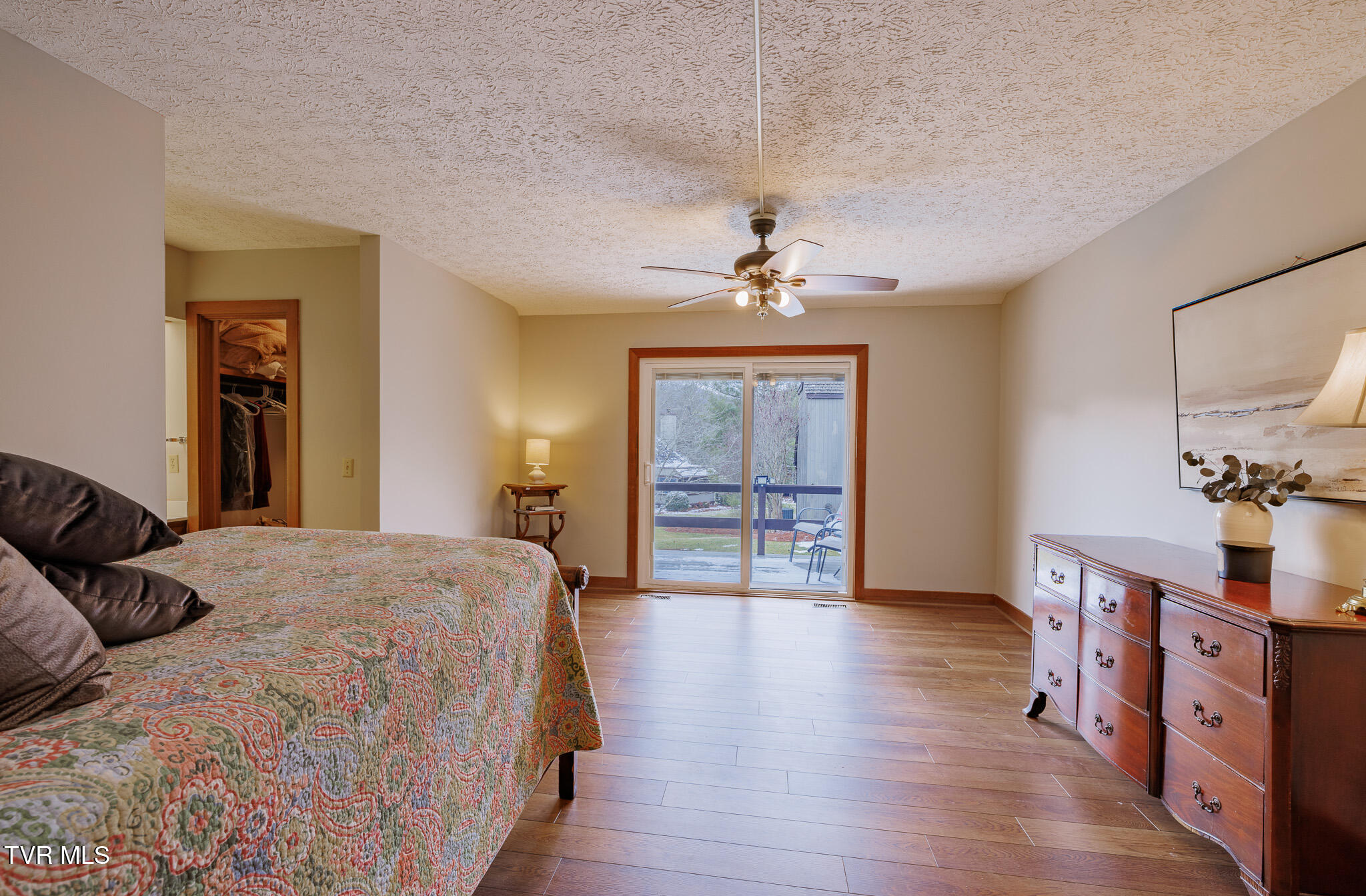 138 Columbine Road Kingsport, TN 37660 - Photo 5 of 29 1R9A3399-HDR