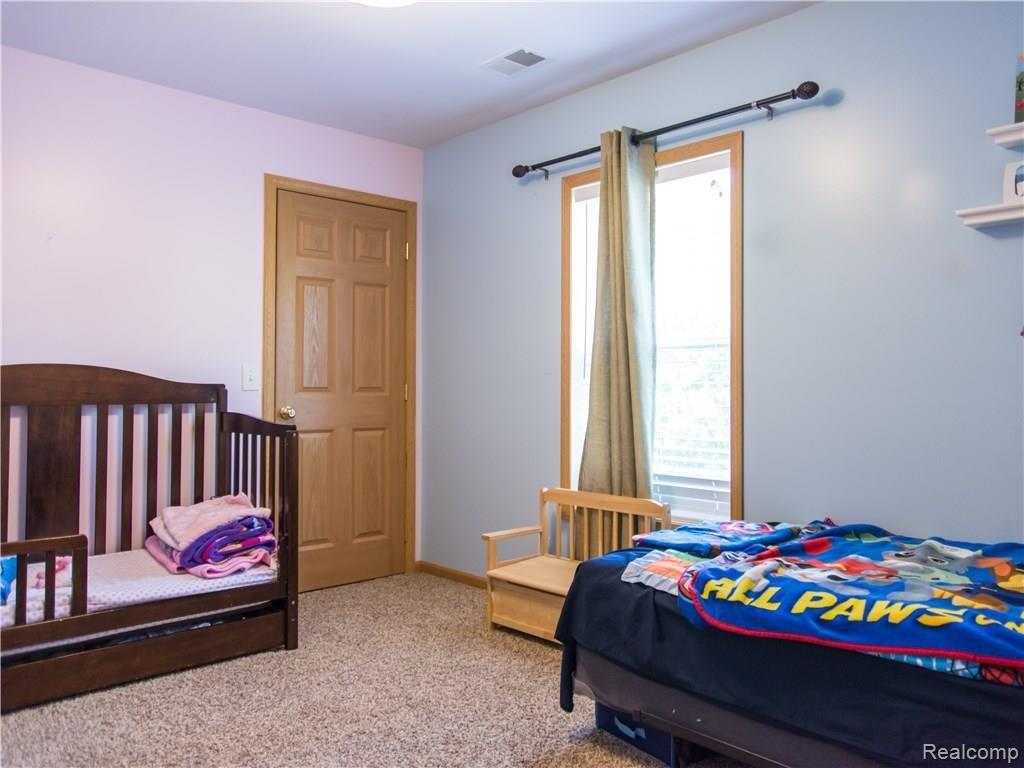 99 Childress Avenue Rochester, MI 48307 - Photo 34 of 43 037 Bedroom #3.jpg