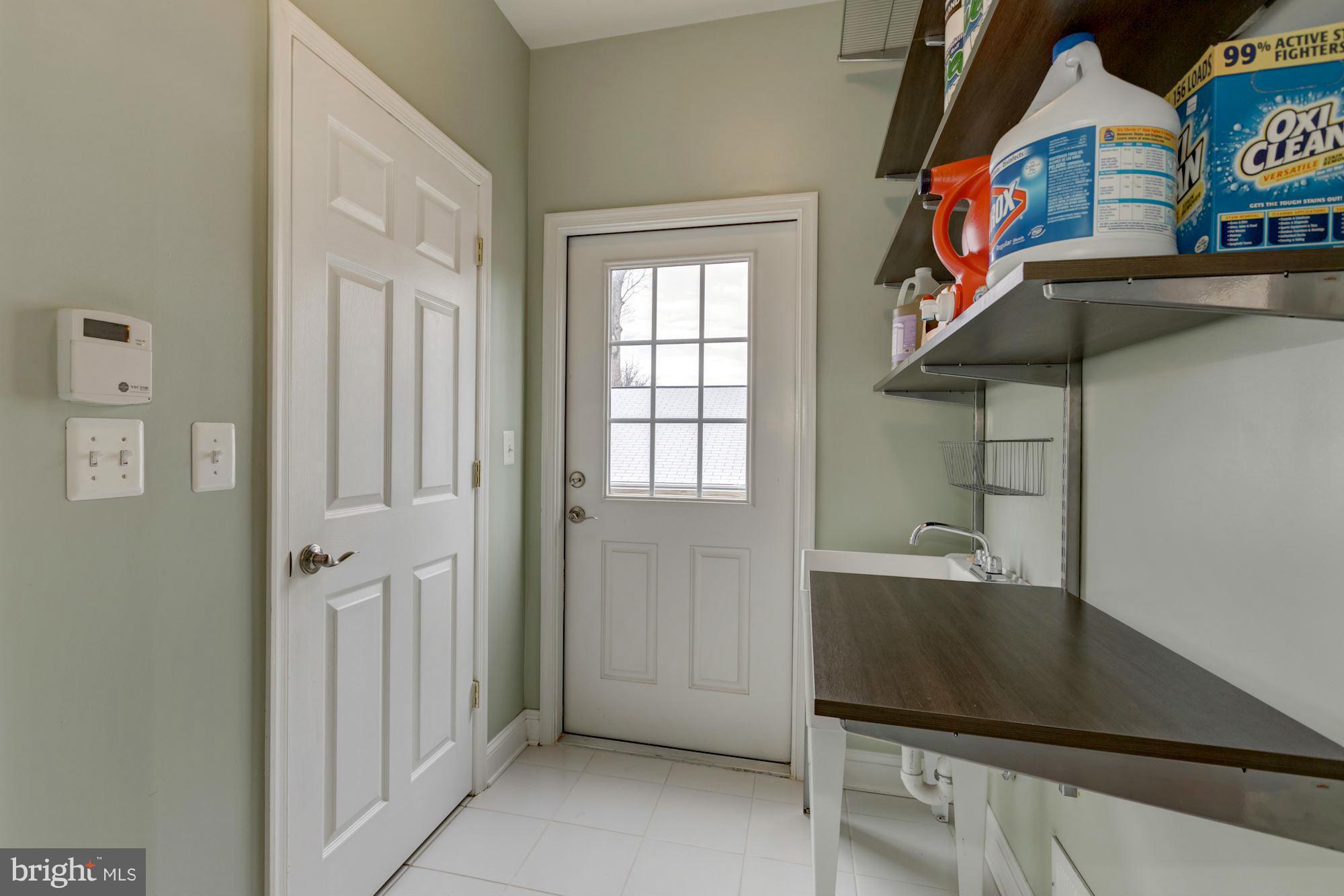 7131 Alger Road Falls Church, VA 22042 - Photo 9 of 29 Interior (General)