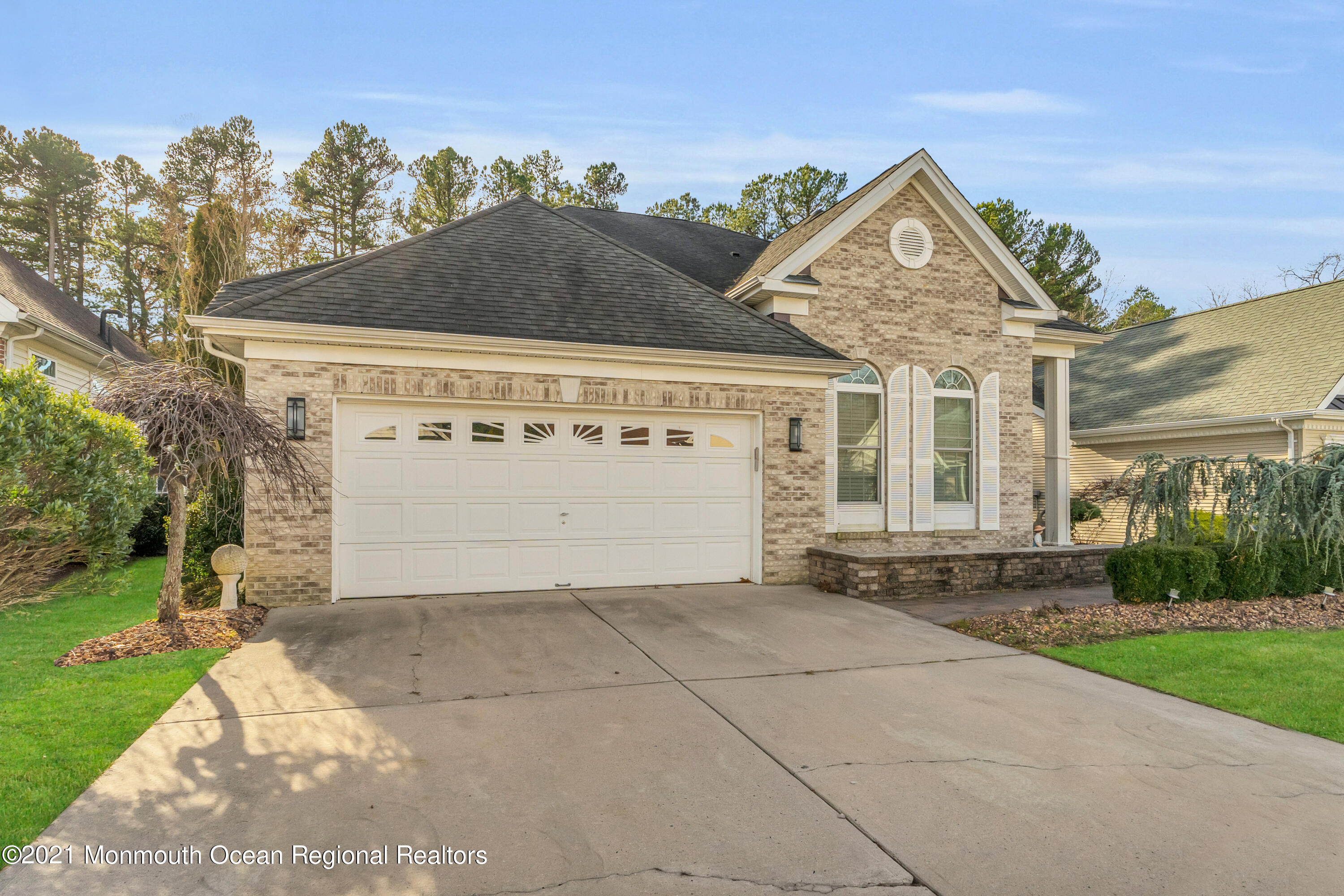 32 Crooked Stick Road Jackson, NJ 08527 - Photo 2 of 33 a view of a house with a yard