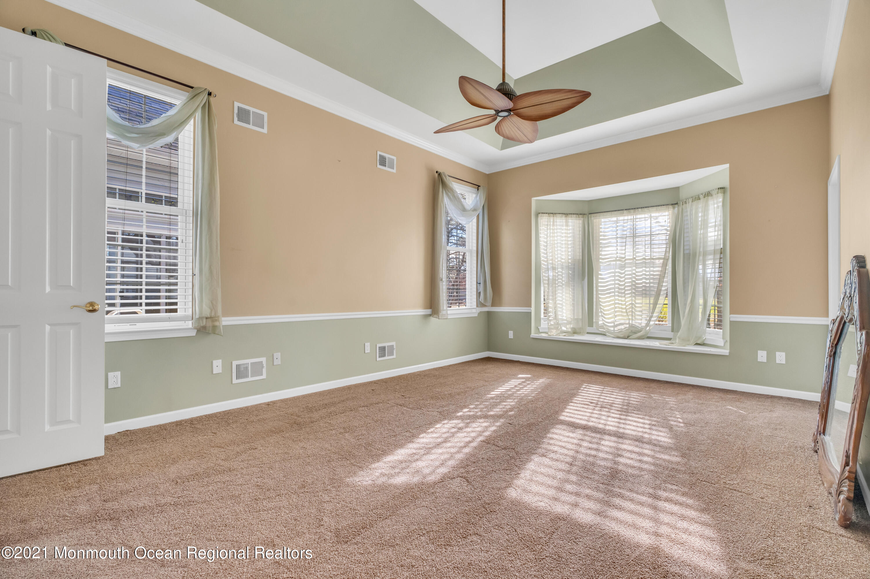 32 Crooked Stick Road Jackson, NJ 08527 - Photo 19 of 33 a view of an empty room with a window