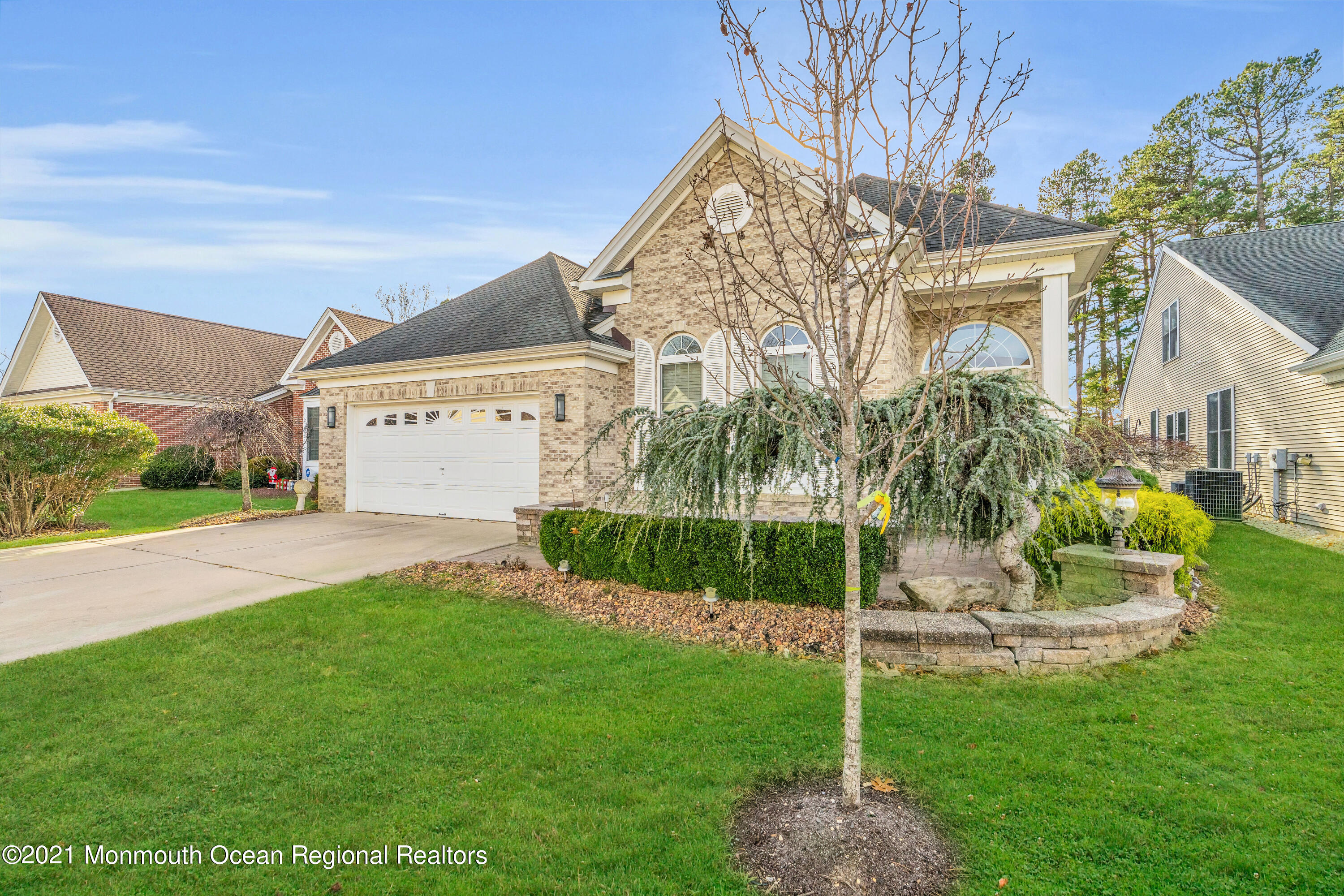 32 Crooked Stick Road Jackson, NJ 08527 - Photo 6 of 33 a view of a house with a yard
