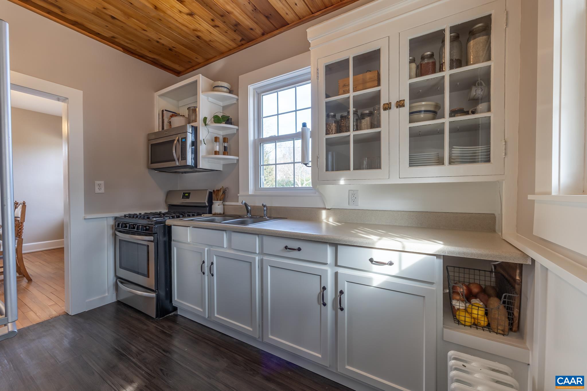 131 Crompton Road Waynesboro, VA 22980 - Photo 15 of 31 Gallery Image 15