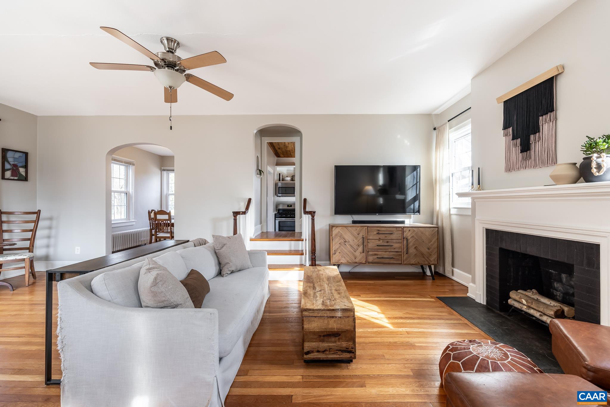 131 Crompton Road Waynesboro, VA 22980 - Photo 4 of 31 Gallery Image 4