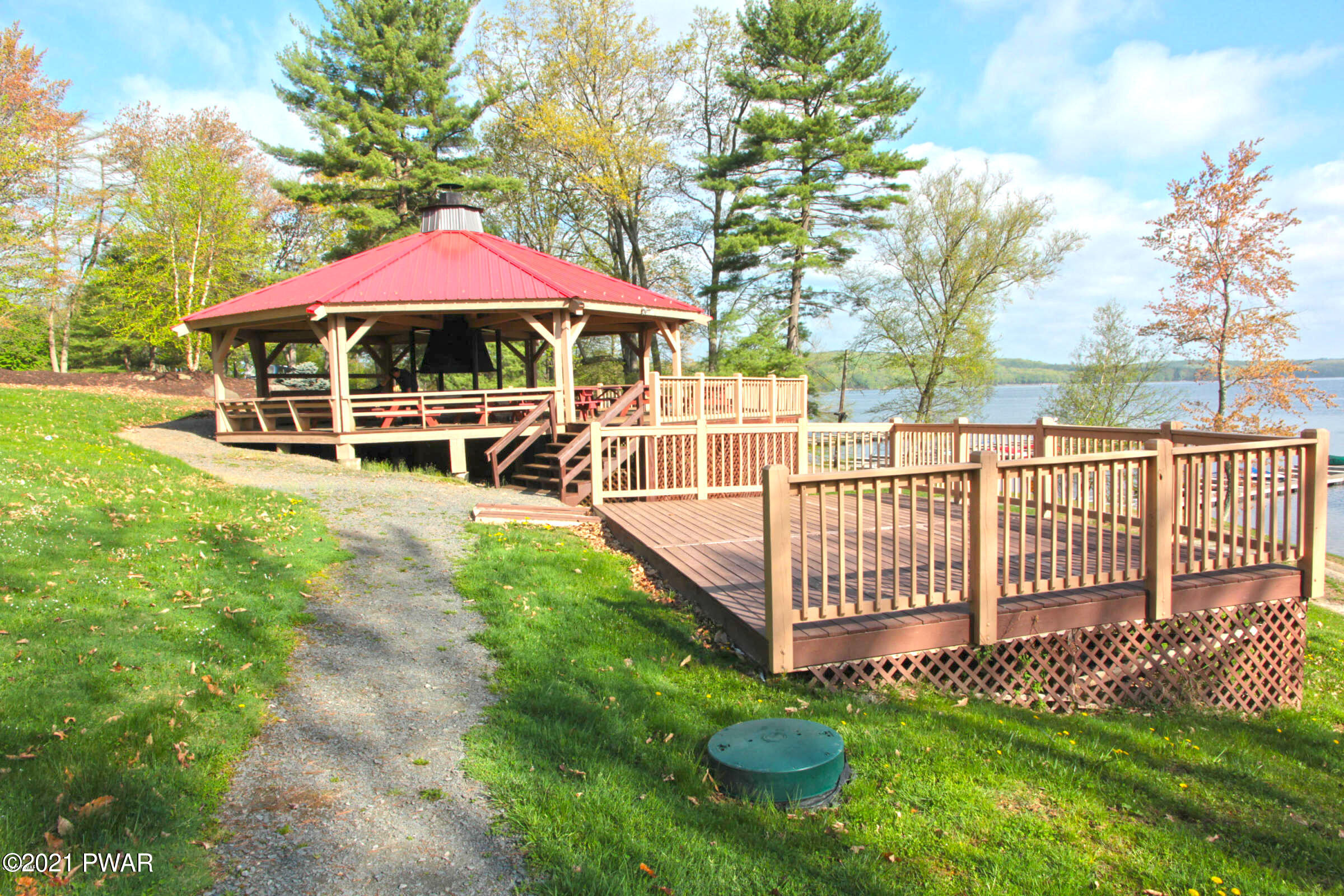 771 Stratton Lane Tafton, PA 18464 - Photo 10 of 11
