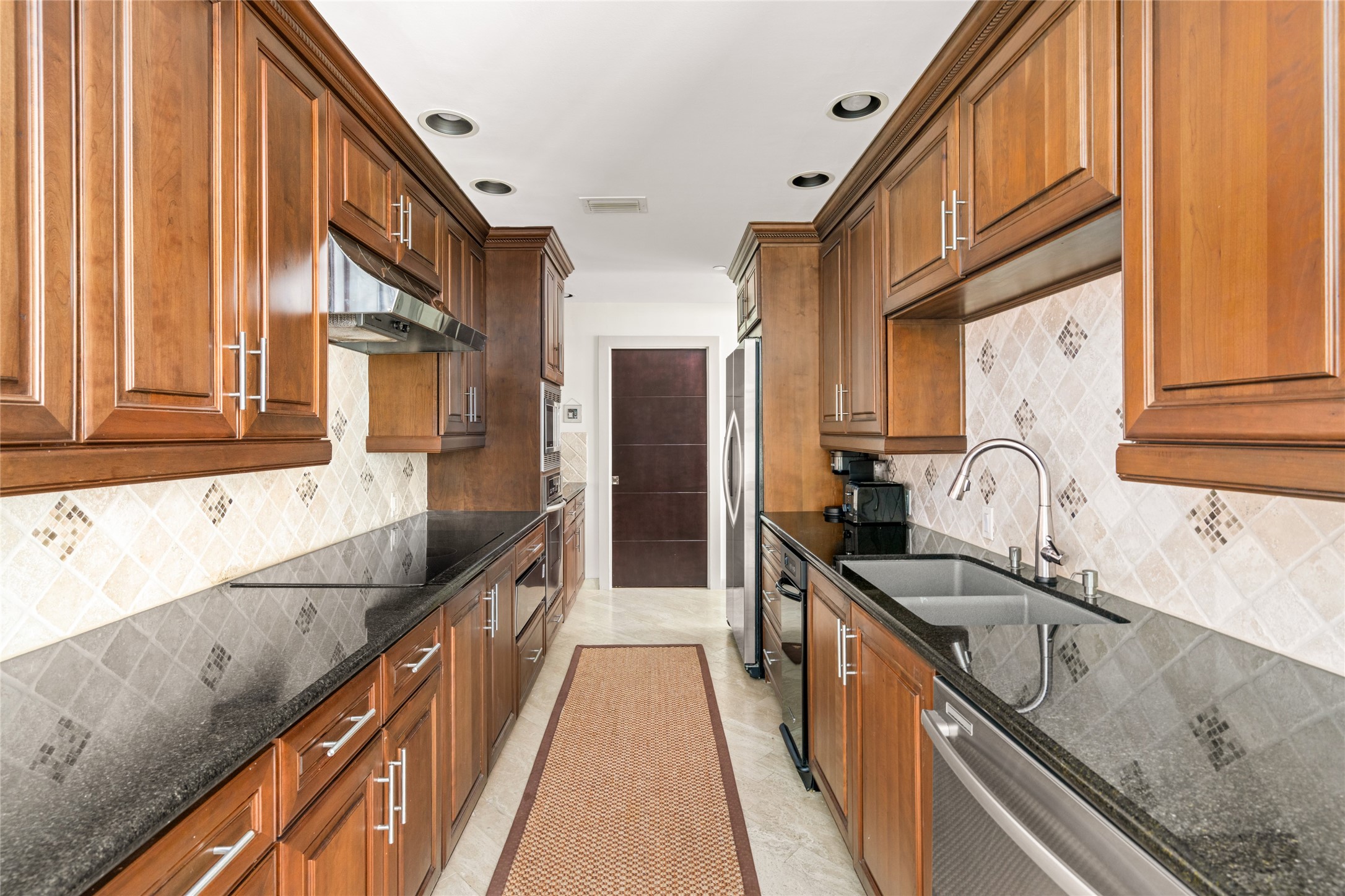 3350 McCue Road, Unit 2402 Houston, TX 77056 - Photo 17 of 48