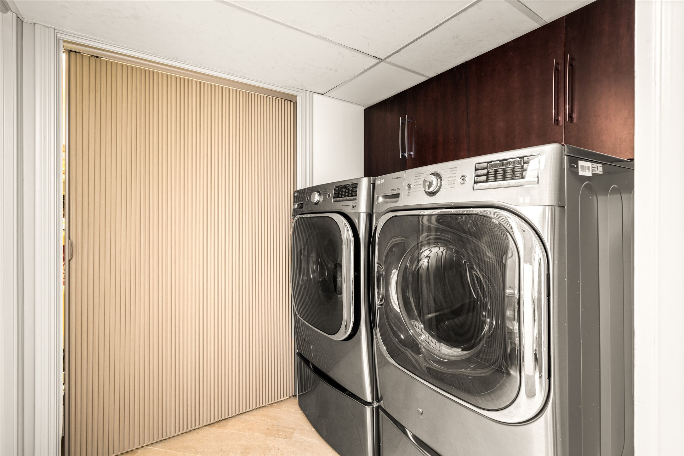 3350 McCue Road, Unit 2402 Houston, TX 77056 - Photo 18 of 48