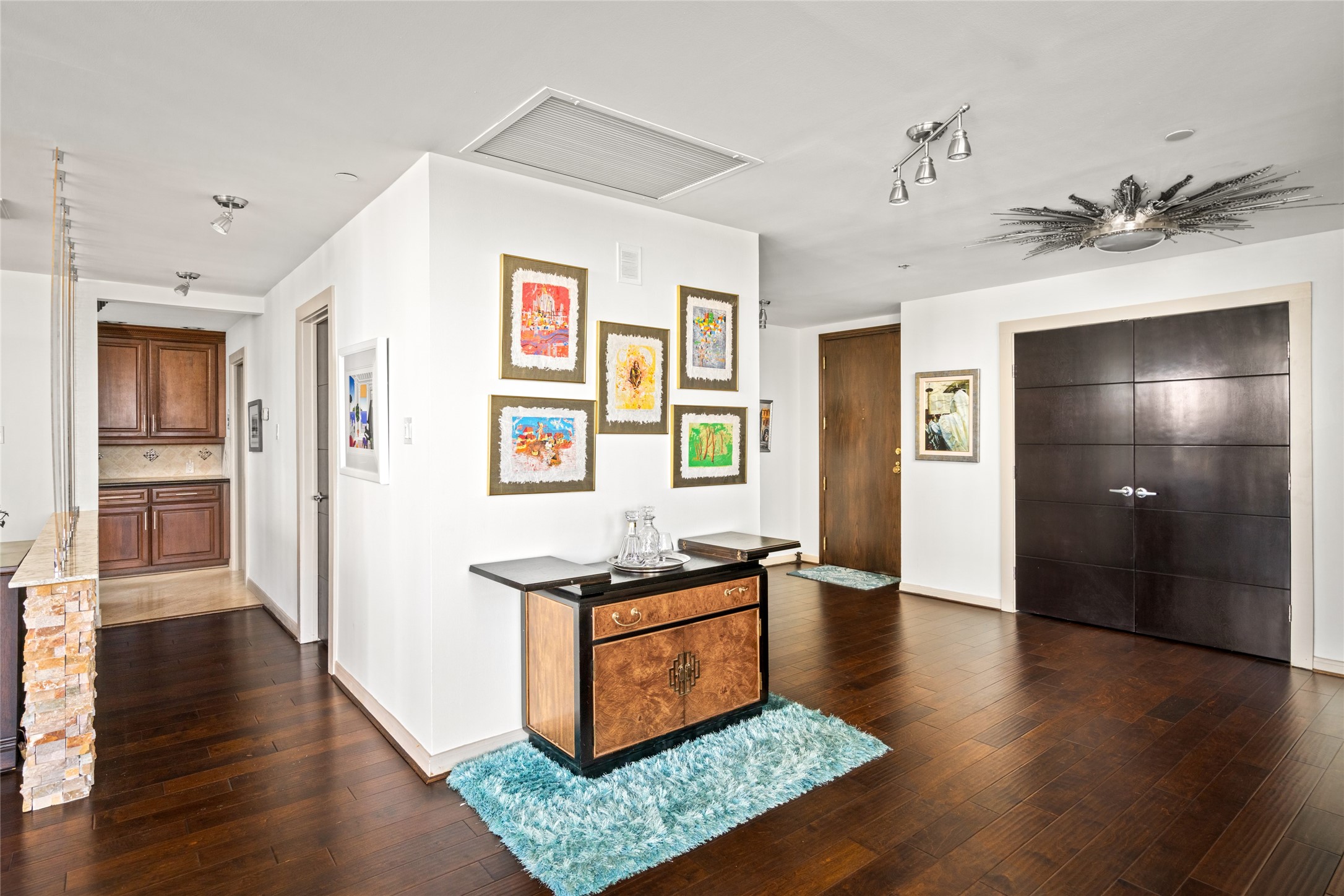 3350 McCue Road, Unit 2402 Houston, TX 77056 - Photo 7 of 48