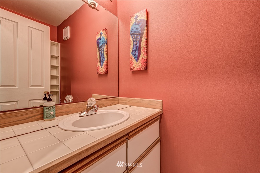 14816 104th Avenue Northeast Bothell, WA 98011 - Photo 18 of 30 Gallery Image 18