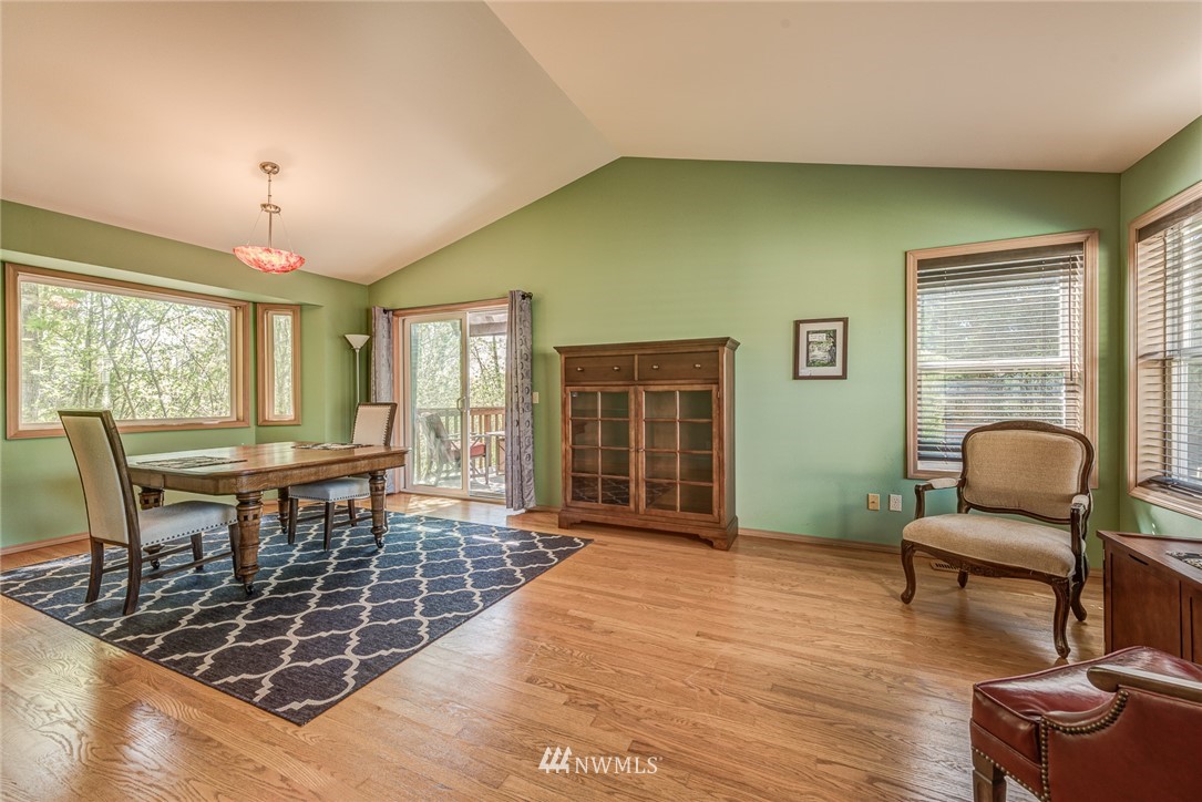 14816 104th Avenue Northeast Bothell, WA 98011 - Photo 3 of 30 Gallery Image 3