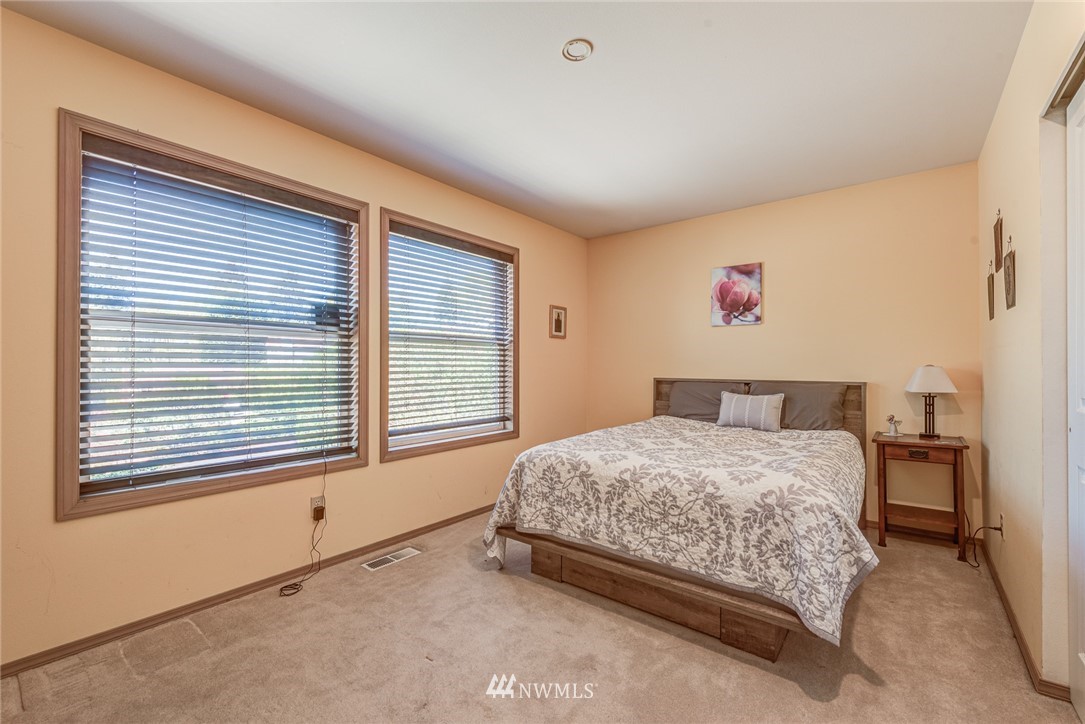 14816 104th Avenue Northeast Bothell, WA 98011 - Photo 26 of 30 Gallery Image 26
