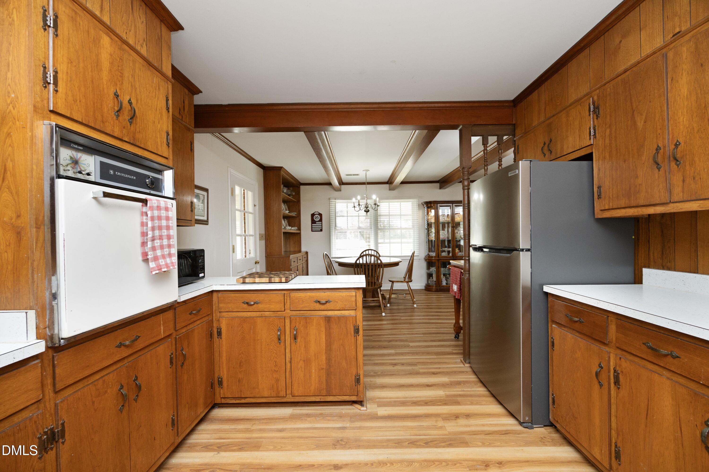 1067 McCray Road Burlington, NC 27217 - Photo 18 of 44 19Kitchen