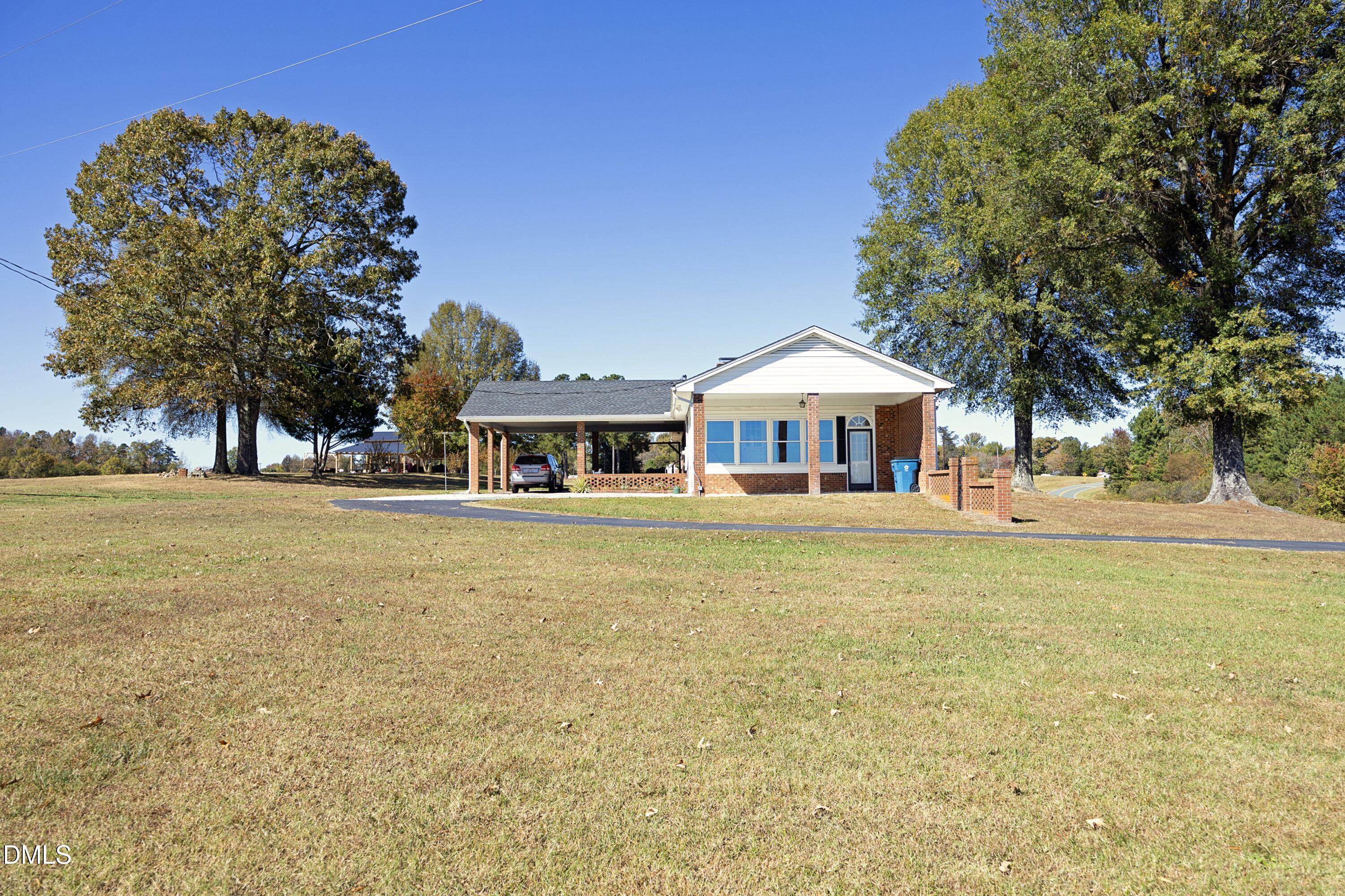 1067 McCray Road Burlington, NC 27217 - Photo 2 of 44 02SideExterior