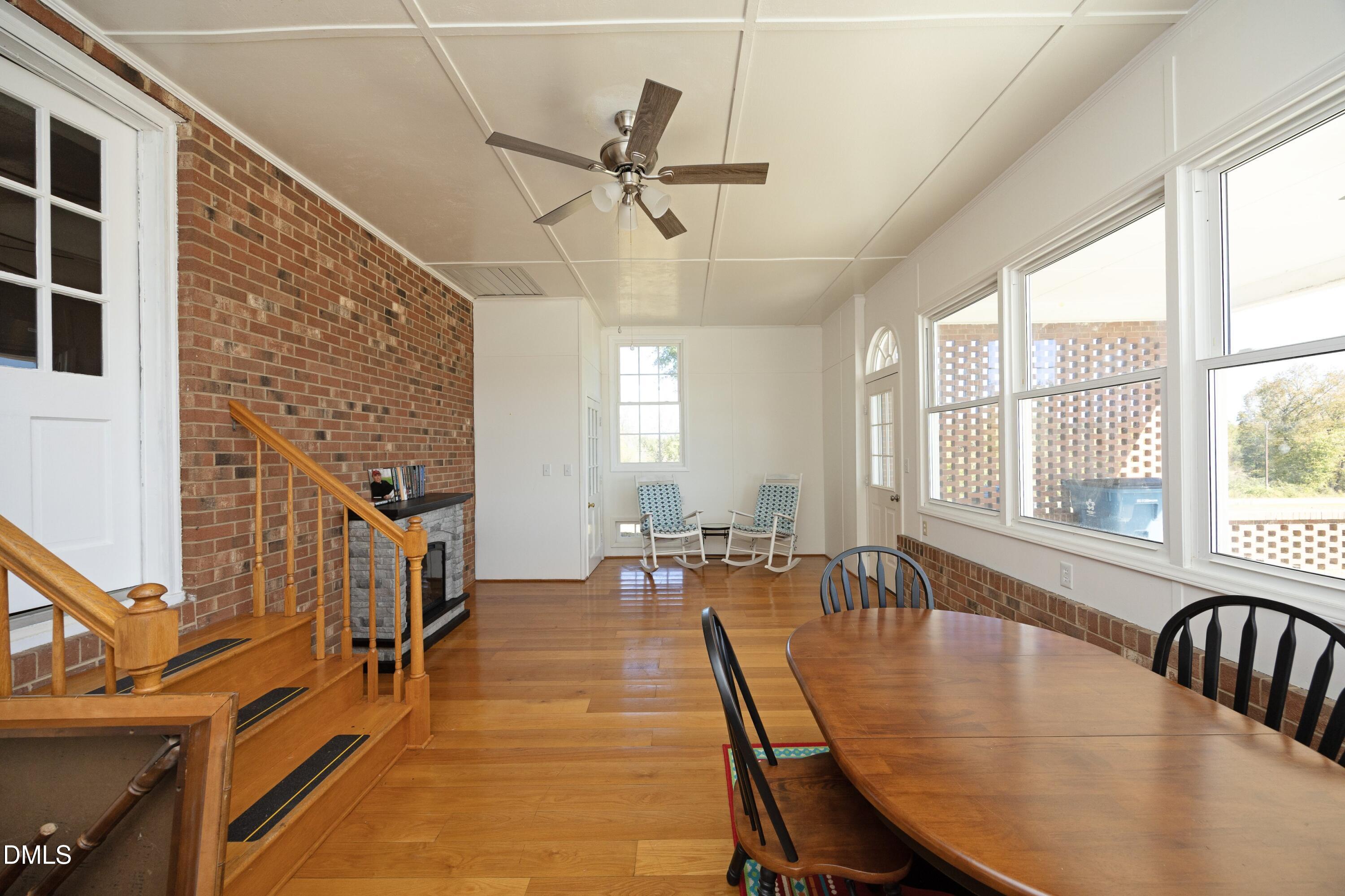 1067 McCray Road Burlington, NC 27217 - Photo 21 of 44 22Sunroom