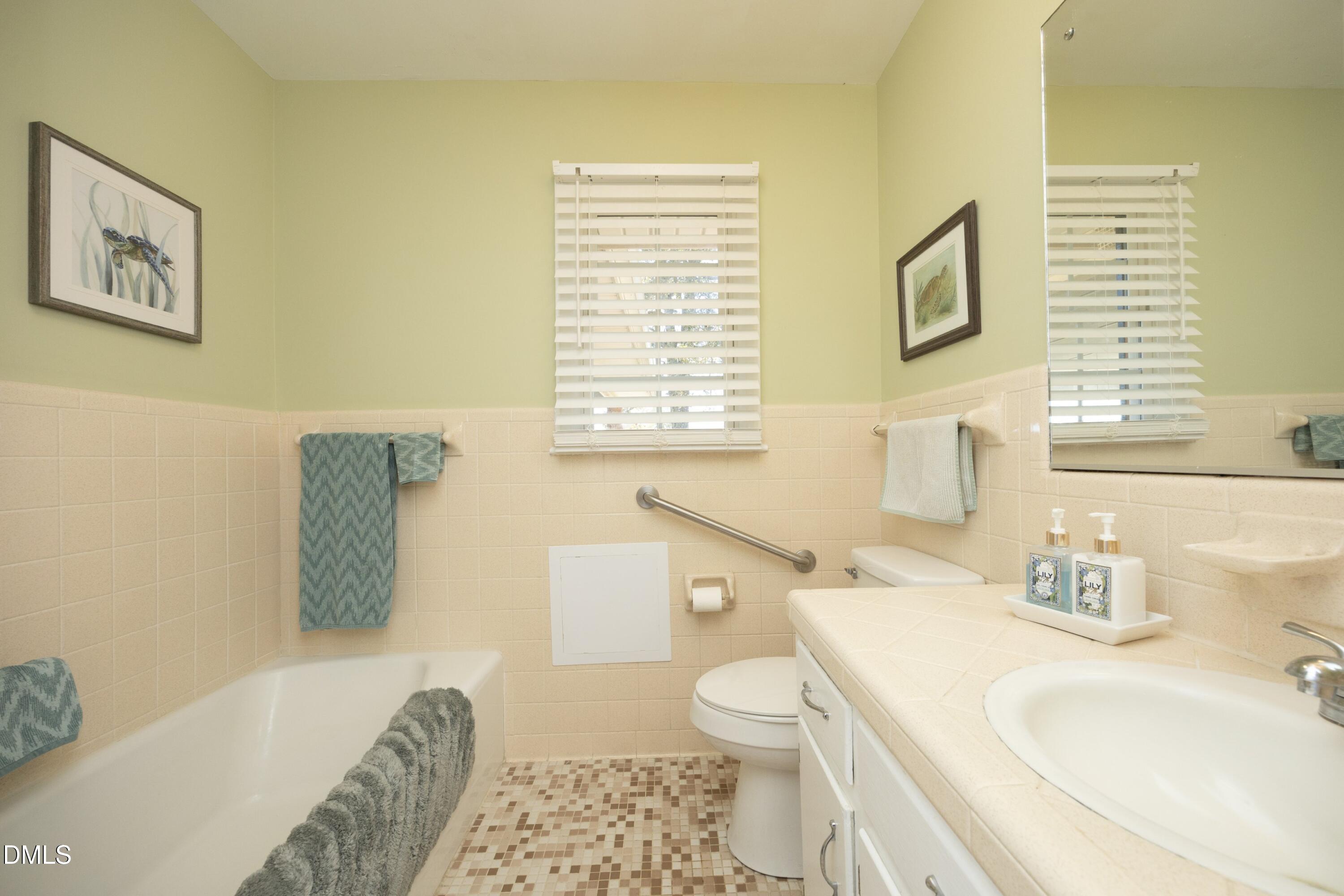 1067 McCray Road Burlington, NC 27217 - Photo 30 of 44 32FullBath
