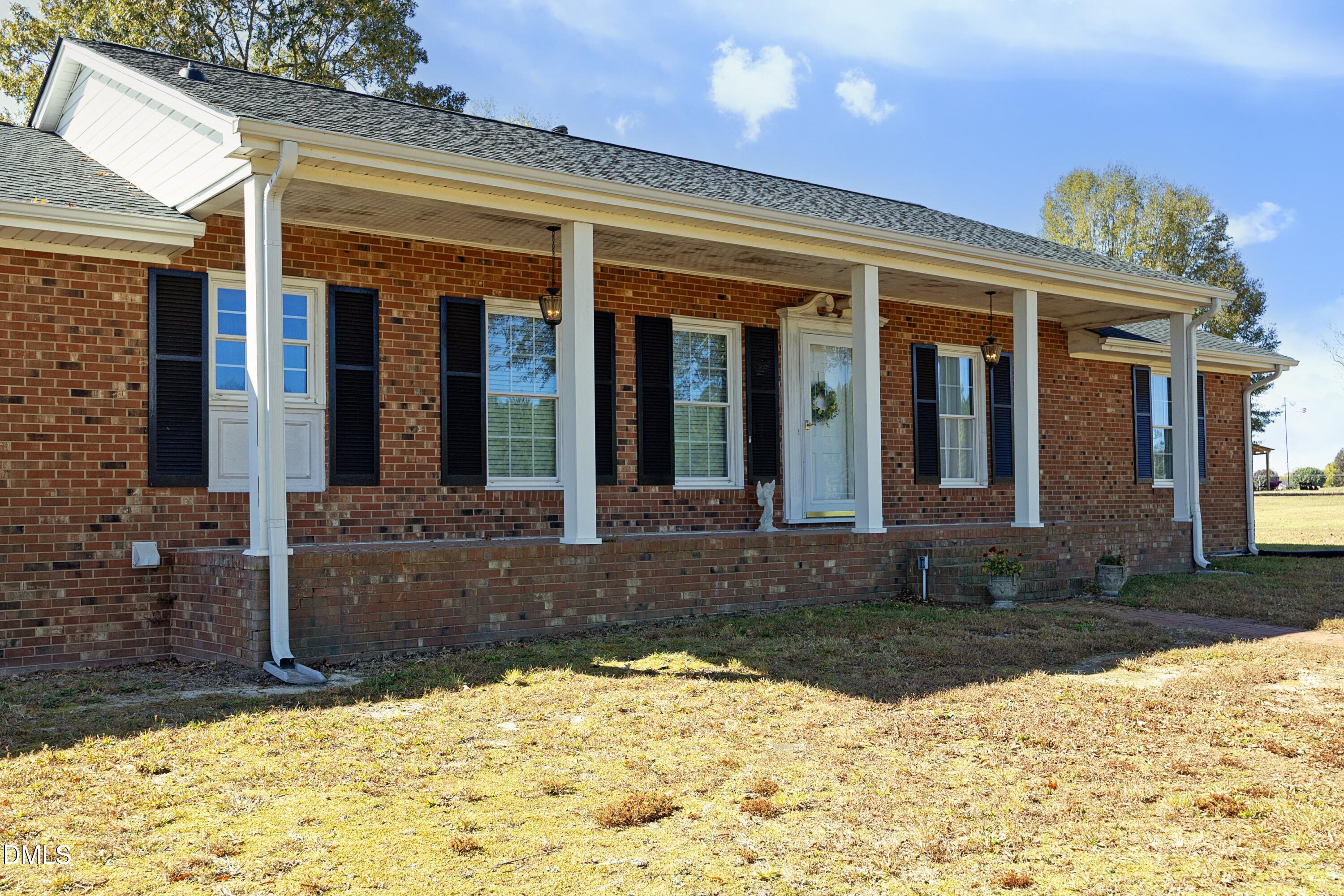 1067 McCray Road Burlington, NC 27217 - Photo 8 of 44 09Front