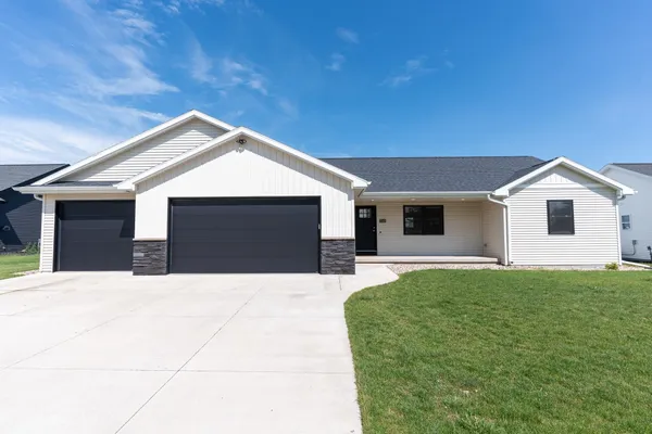 $399,900 | 3140 Haas Road, Kaukauna, WI 54130