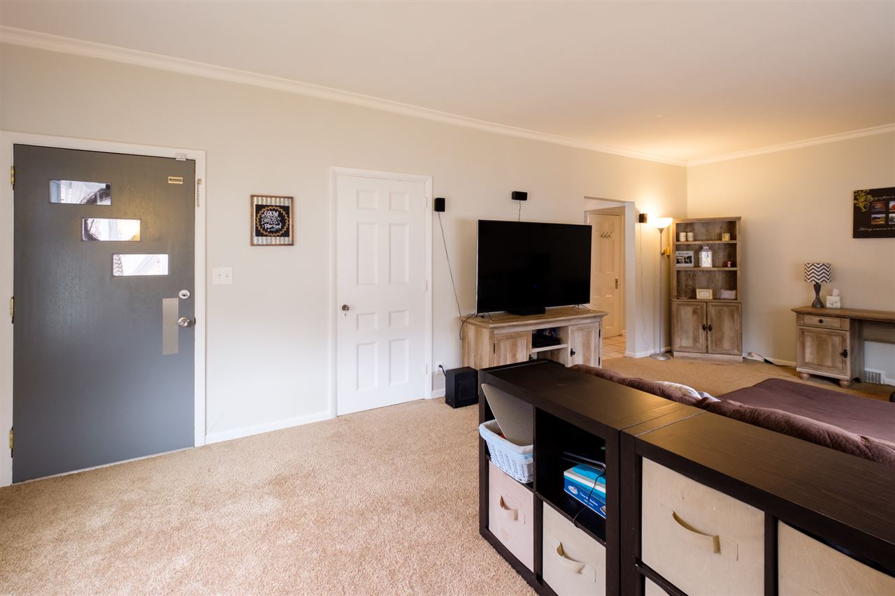 1012 Ridgewood Road Rockford, IL 61107 - Photo 11 of 22 Gallery Image 11