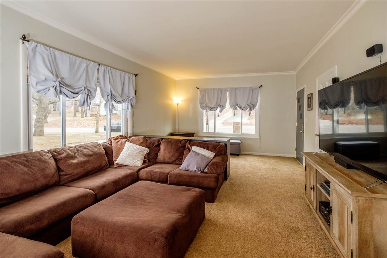 1012 Ridgewood Road Rockford, IL 61107 - Photo 9 of 22 Gallery Image 9